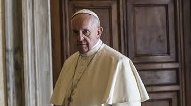 Ferenc pápának nem tetszett, hogy képeket és videókat készítenek a hívők szertartás közben /Fotó: Northfoto