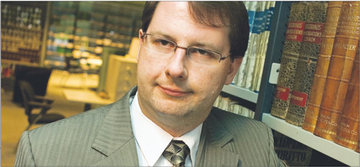 Konrad Osajda, doktor, absolwent Uniwersytetu Warszawskiego i w Ottawie, dwukrotny laureat nagrody Fundacji na rzecz Nauki Polskiej, stypendysta tygodnika Polityka, zwycięzca Złotych Skrzydeł 2009 Fot. Wojciech Górski