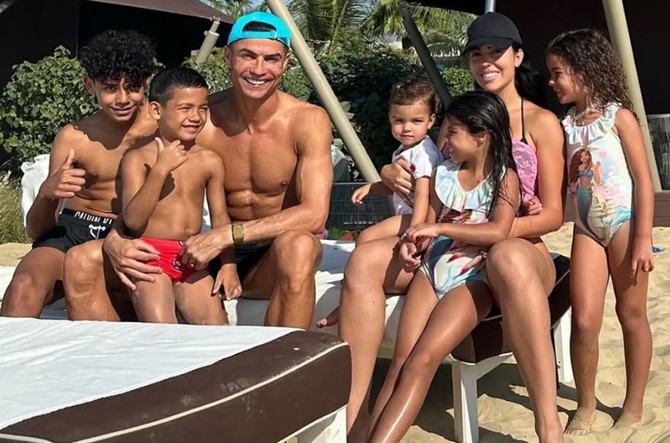 Ronaldo i Georgina sa decom
