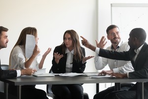 Kłamstwa, nałogi, nadmiarowe zakupy. To znak, że chcemy poczuć doraźną ulgę