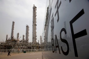 Największy koncern chemiczny na świecie wycofuje się z Rosji