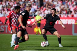 Robert Lewandowski z asystą w jubileuszowym meczu. Barcelona pokonała Gironę 4:1