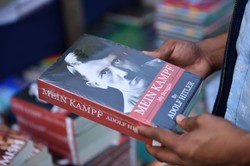 Afera w Kauflandzie. W sklepie internetowym sieci oferowano "Mein Kampf" i pisma prawicowych ekstremistów