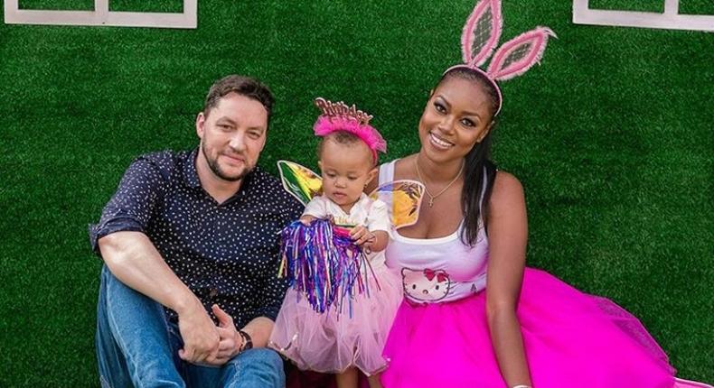Jamie Roberts and Yvonne Nelson with their daughter