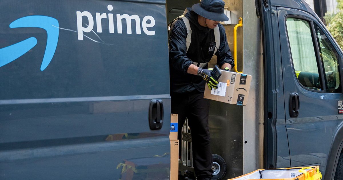Amazon's big, new delivery push targets Walmart's biggest advantage, Bank of Ame...