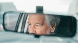 Seniorzy z tymi problemami zdrowotnymi mogą stracić prawo jazdy. Zmiany już niedługo