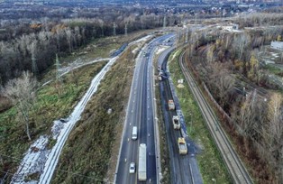 Tunele, estakada i trzy pasy ruchu. Nowa ekspresówka S7 już gotowa. Połączyła Kraków, Świętokrzyskie i Warszawę [ZDJĘCIA]