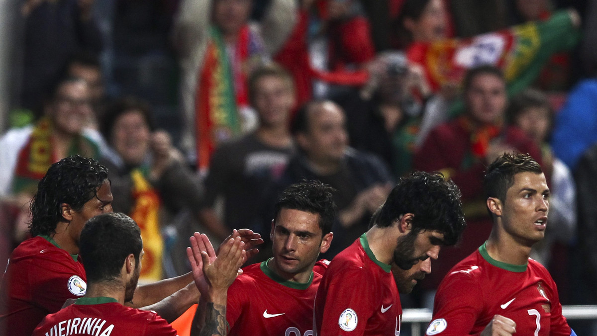 Portugalia pokonała Rosję 1:0 (1:0) w meczu na szczycie grupy F eliminacji piłkarskich mistrzostw świata Brazylia 2014. Gola na wagę zwycięstwa strzelił już na początku meczu Helder Postiga.