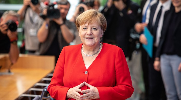 Az elmaradhatatlan  Merkel-rombusz /Fotó: GettyImages