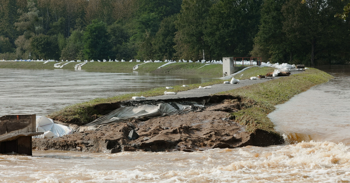 Die Flut kam überraschend. Die Verlagerung der Verantwortung geht weiter