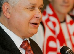 Prezydent nie okazał łaski szalikowcom
