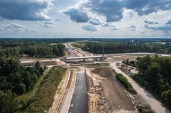 Czesi przyspieszają budowę autostrady D11 do Polski