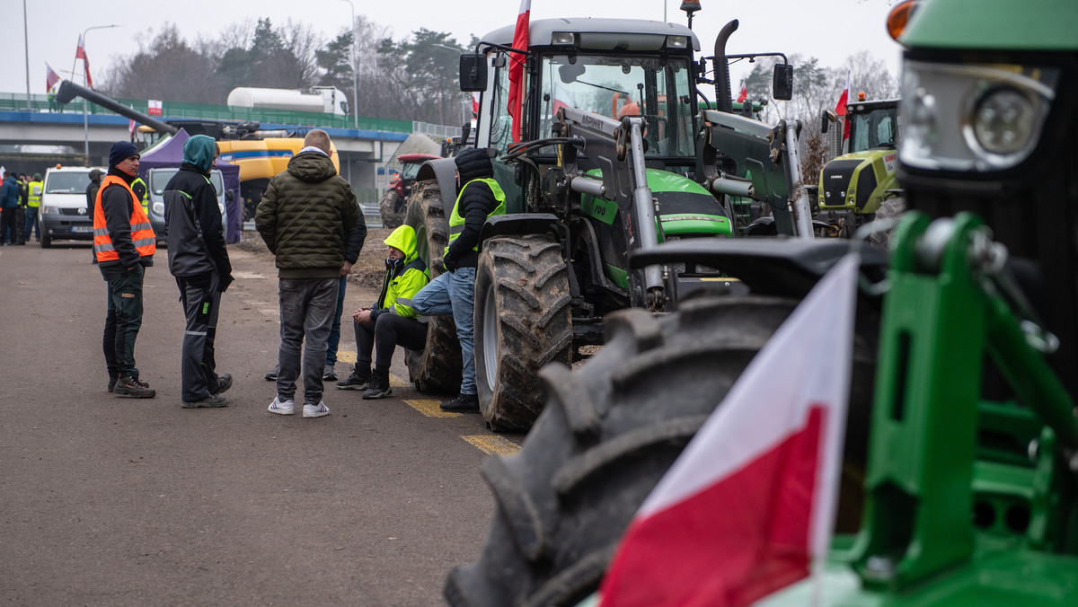 Rolnicy kontynuują protesty. Blokują kluczowe trasy w okolicach Torunia