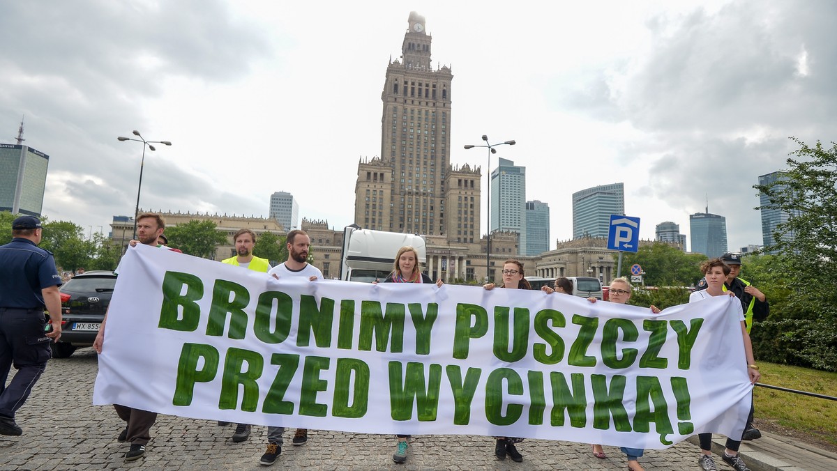 WARSZAWA MARSZ DLA PUSZCZY (uczestnicy marszu)