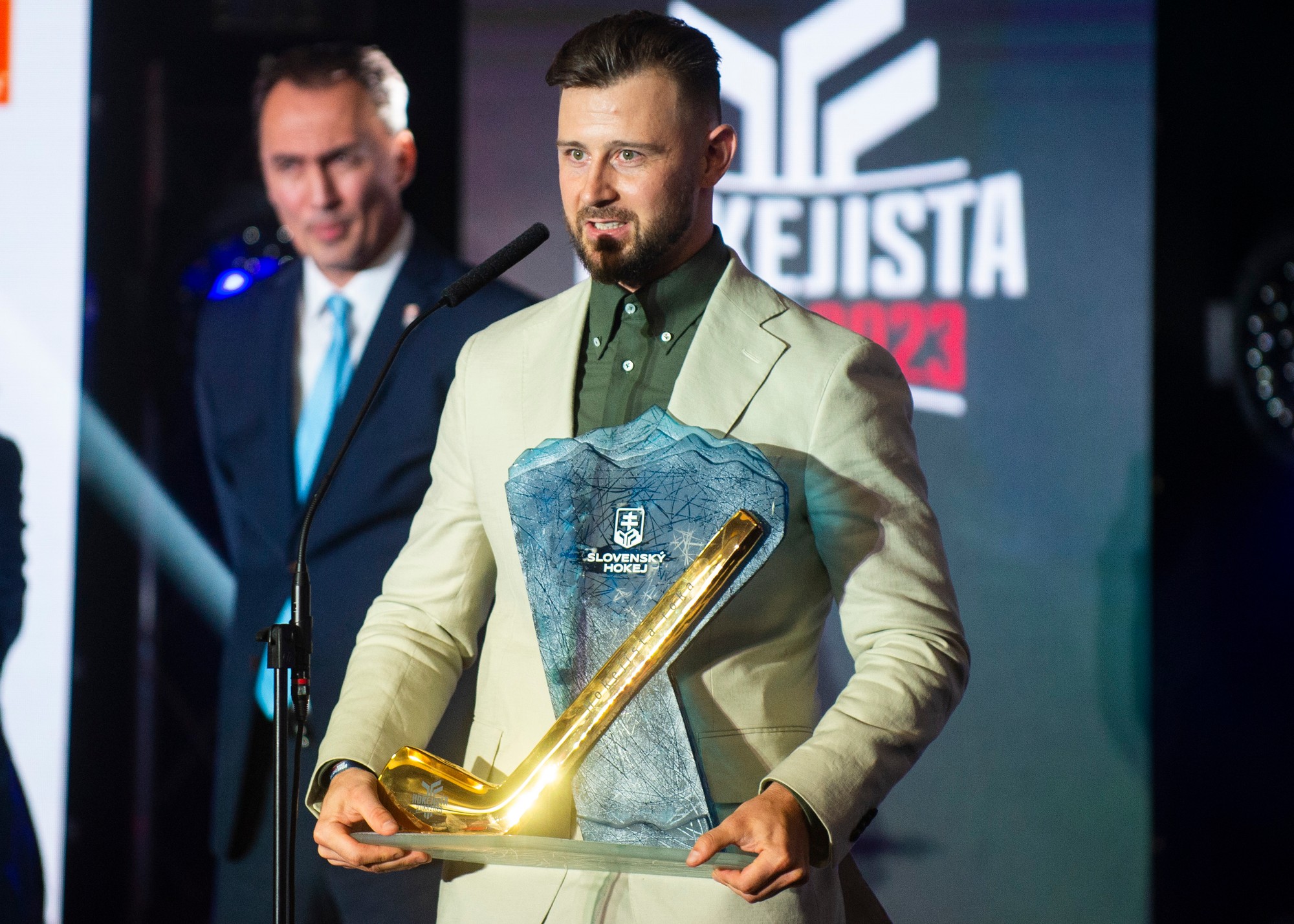 Slovenský hokejista Tomáš Tatar získal hlavnú cenu Hokejista roka počas vyhlásenia ankety Hokejista roka 2023.