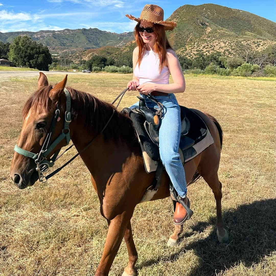 Americká herečka Madelaine Petsch. 