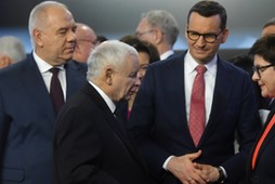 Jacek Sasin, Jarosław Kaczyński, Mateusz Morawiecki i Beata Szydło