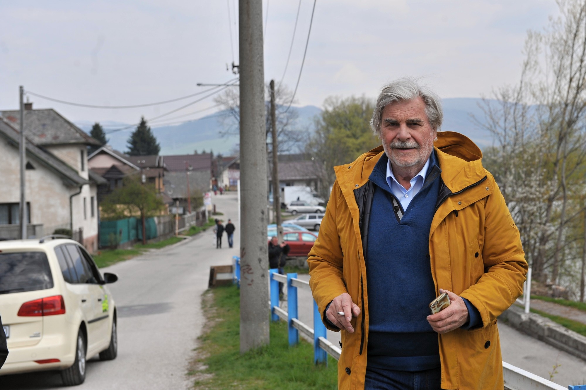 Rakúsky divadelný a filmový herec Peter Simonischek.