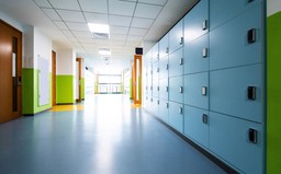 nauczyciele otrzymają dużą podwyżkę na święta