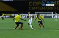 Copa America: Jak on to zrobił?! Christian Cueva autorem magicznego gola