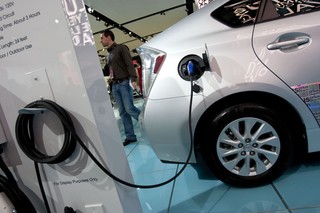 Elektryczne auta coraz popularniejsze