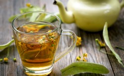 Naturalne metody na obniżenie GORĄCZKI. Skuteczne na infekcję