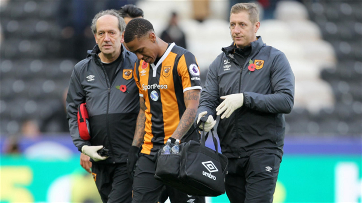 Beniaminek angielskiej Premier League Hull City poinformował we wtorek, że podstawowy napastnik drużyny Abel Hernandez nie zagra przez najbliższy miesiąc. Powodem nieobecności Urugwajczyka jest kontuzja pachwiny.