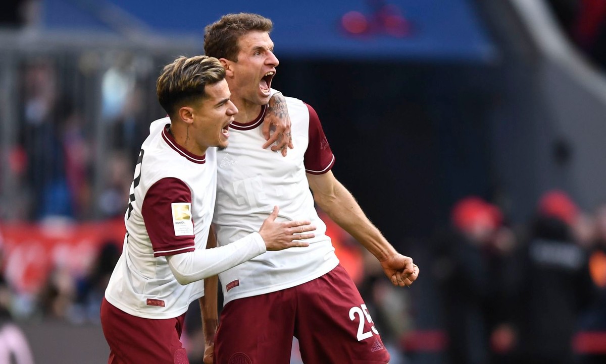Bundesliga: Bayern pokonał Augsburg i umocnił się na prowadzeniu