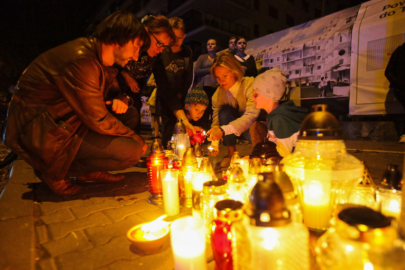 Wczoraj mieszkańcy zorganizowali pikietę w miejscu tragedii na ul. Sokratesa