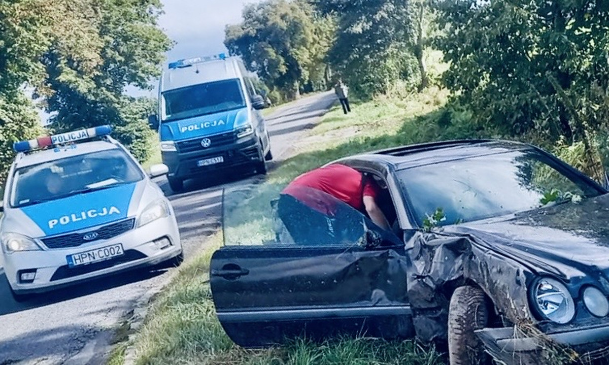 Nie zatrzymał się do kontroli. Ucieczka zakończona kolizją i mandatem 16 tys. zł