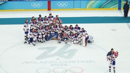 dyrektor fbi w szatni amerykańskich hokeistów. służbową podróż wykorzystał do celów rozrywkowych