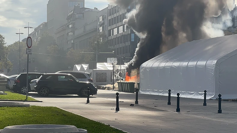 Požar ispred Doma narodne skupštine 