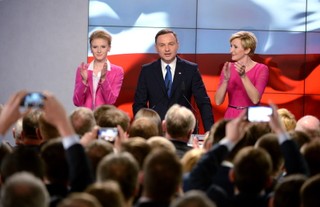 Nowy sondaż: Rośnie przewaga Dudy nad Komorowskim