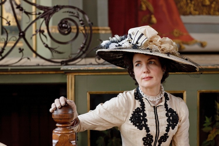Elizabeth McGovern w serialu 'Downton Abbey'
