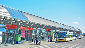 Lotnisko w Modlinie na sprzedaż? „Chcemy kontrolować ruch na Mazowszu”