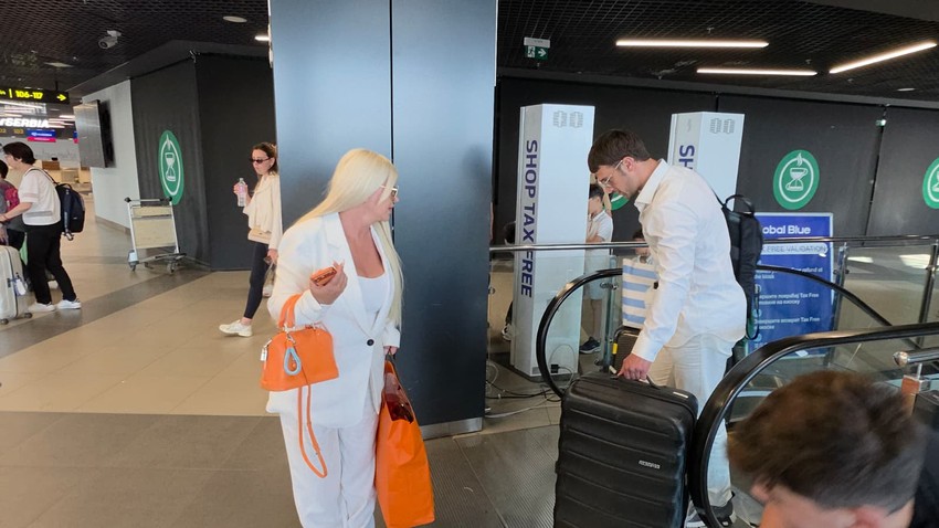 Dara Bubamara sa dečkom 
