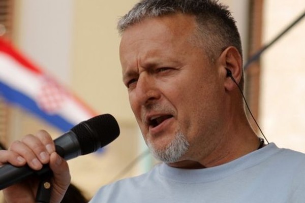 83232_0410skolafotonebojsaraus