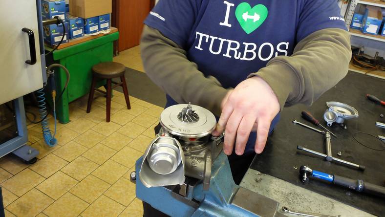 Problemy z turbosprężarką – kiedy zgłosić się do warsztatu?