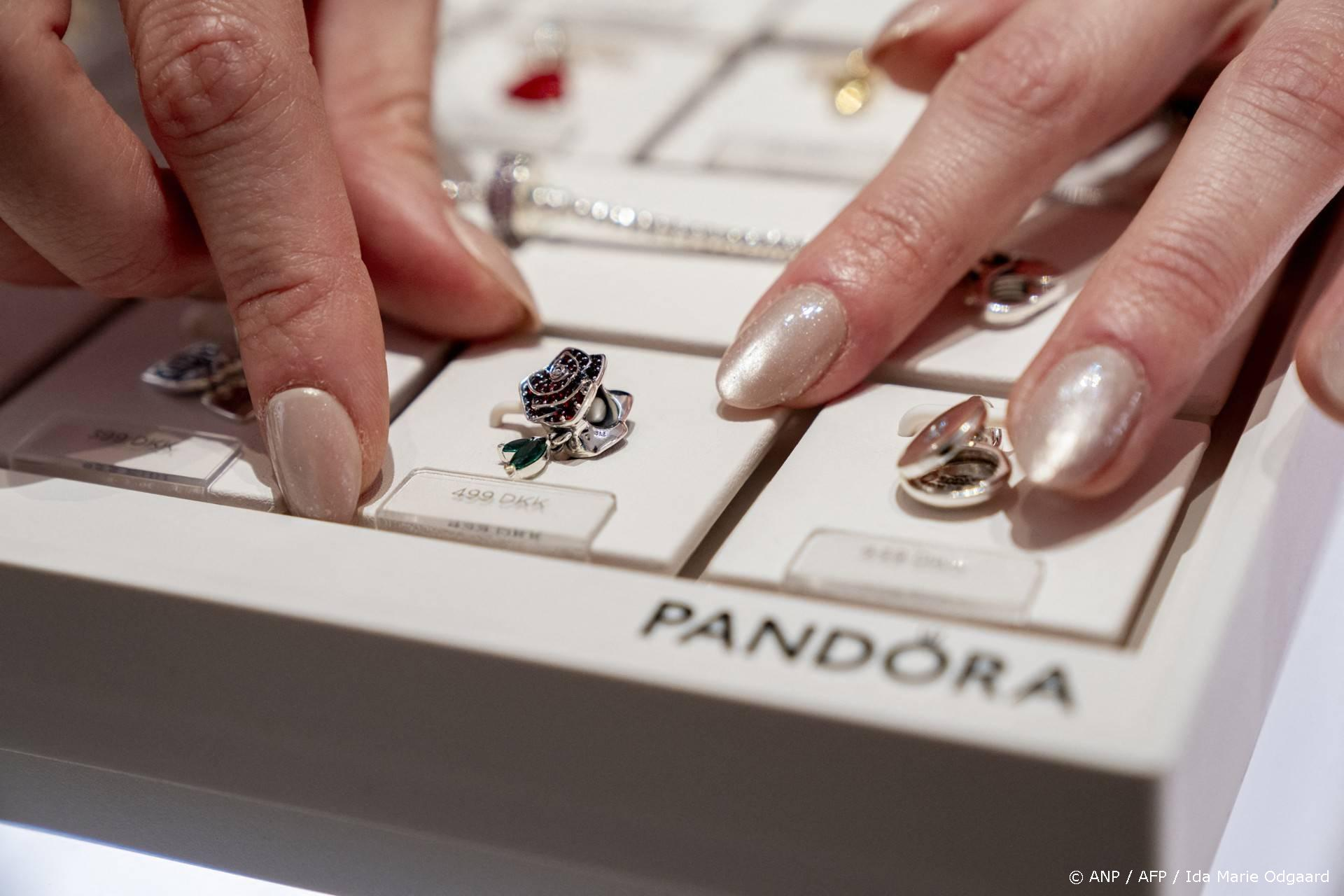 Pandora introduceert platina-armbanden: goedkoper dan zilver
