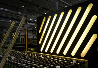 Tu będą powstawać szyby do Jaguarów. Japończycy inwestują w Chmielowie [ZDJĘCIA]