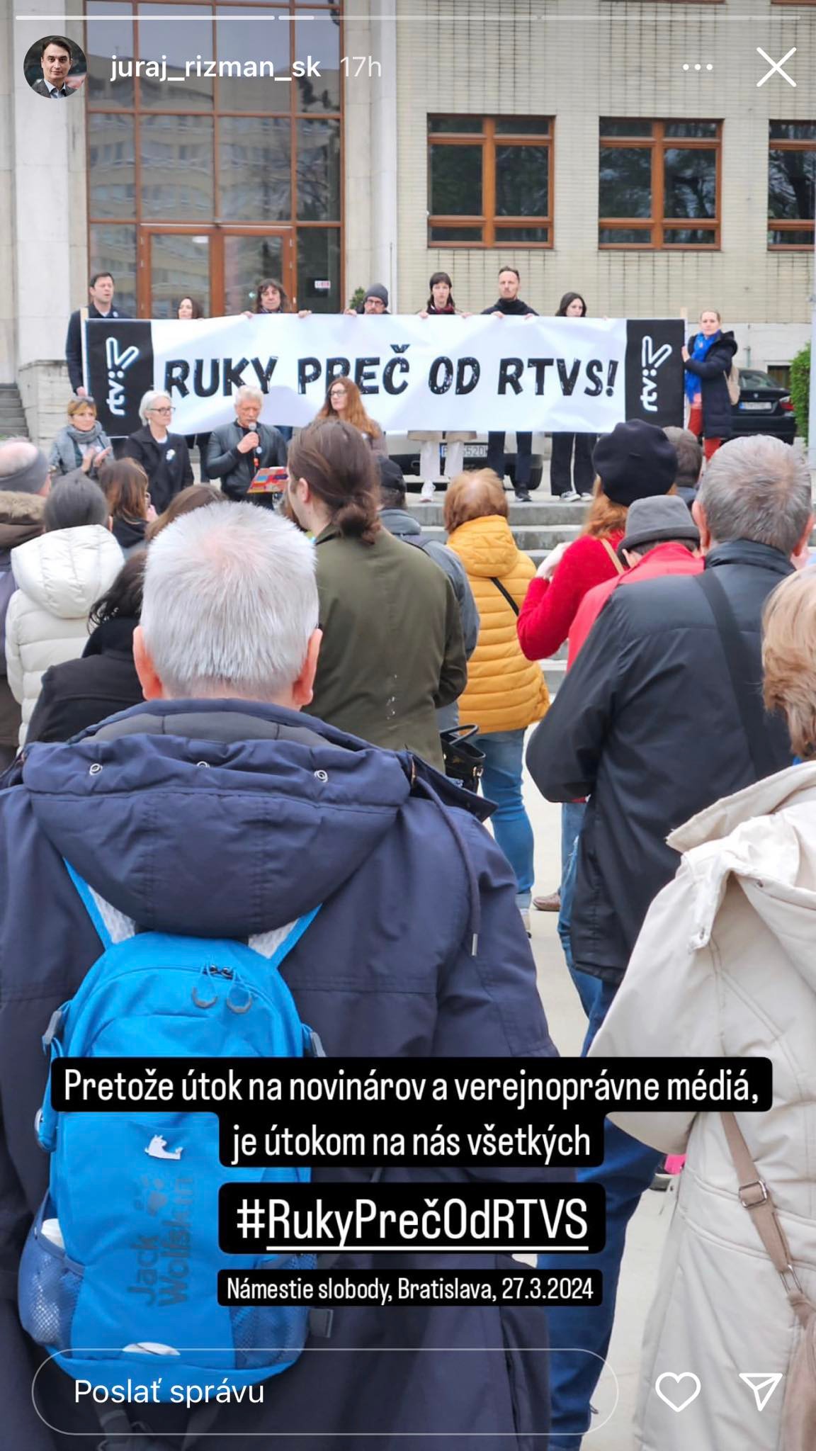Na proteste na podporu RTVS sa objavil aj Juraj Rizman.