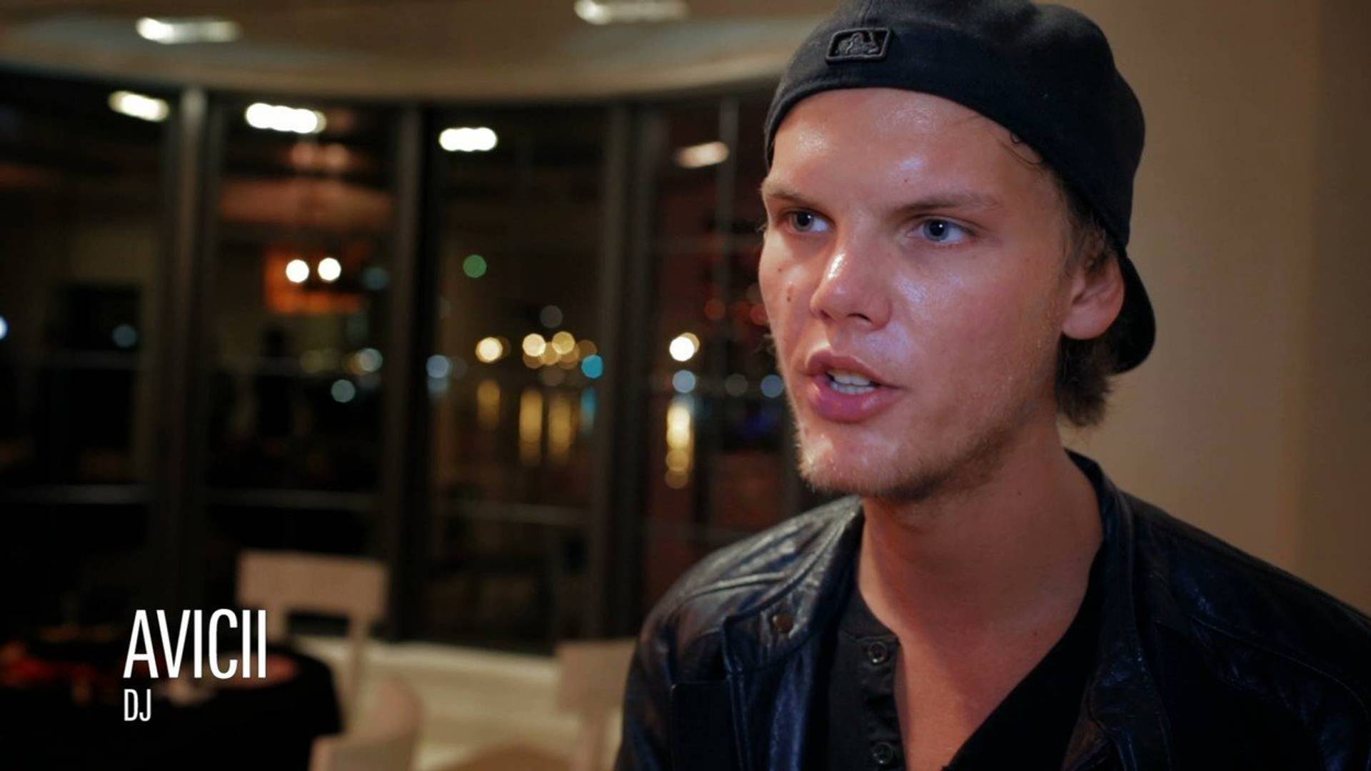 Preminuo Avicii, jedan od najpoznatijih di-džejeva na svetu