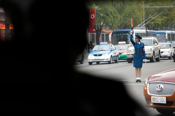 ŠTA TO SKRIVA KIM DŽONG UN?! Podignuti ogromni paravani na granici dve Koreje, na važnom mestu se NEŠTO SPREMA