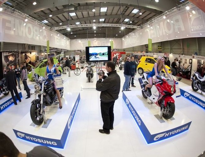 W żółty i zielony samochód to prototypy modelu romet 4E