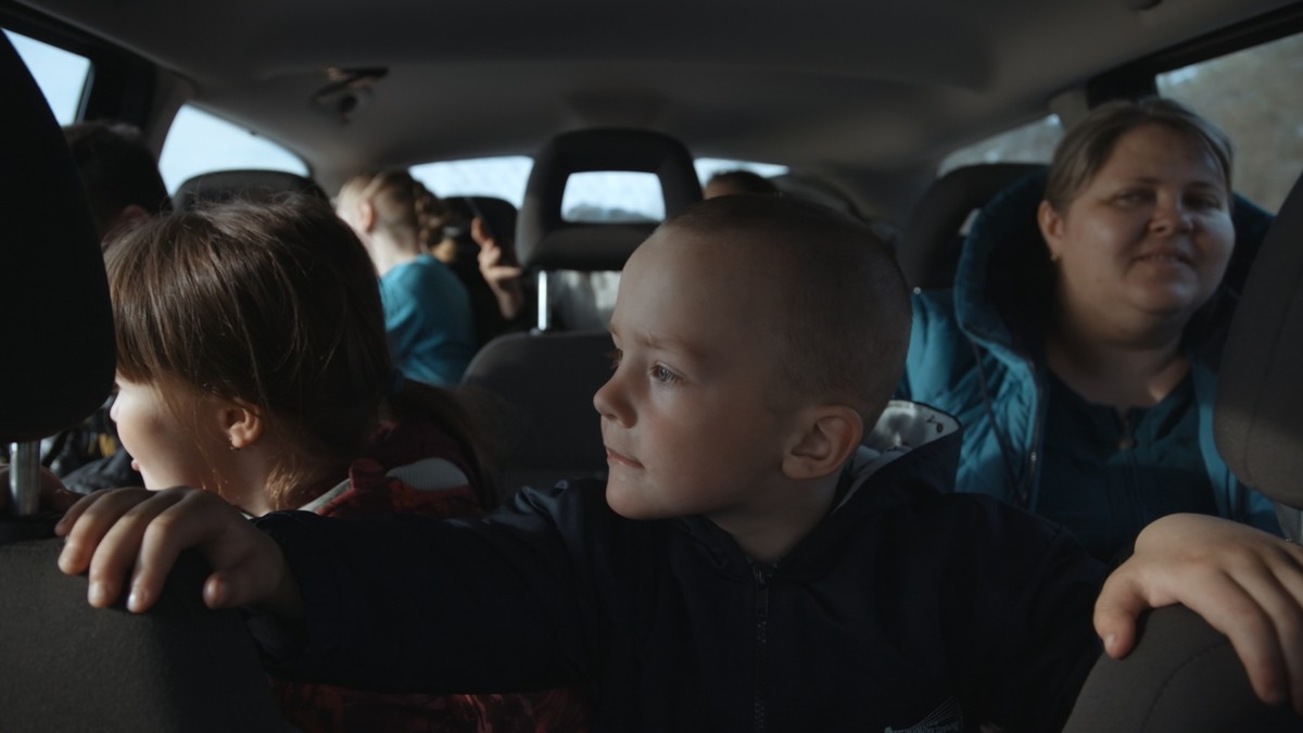 Kadr z filmu "Skąd dokąd"