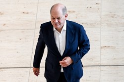 Aż 70 proc. Niemców niezadowolonych z pracy rządu Scholza