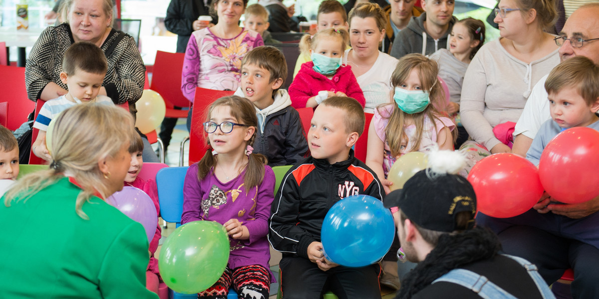 Przedstawienie teatralne dla chorych dzieci