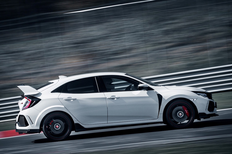 Honda Civic Type R ponownie królem Nurburgringu