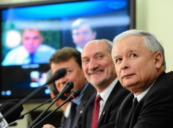 Nie będzie konferencji smoleńskiej. Polska Akademia Nauk rezygnuje