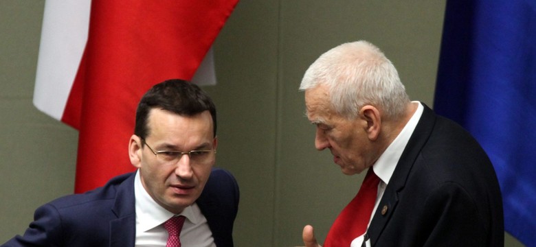 Ministrowie mają dość niepewności. Nawet wicepremier obawia się o utratę fotela